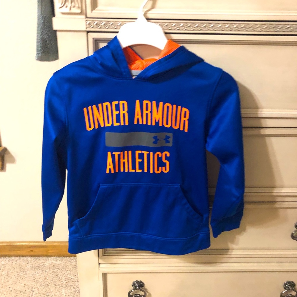 Boys XS under armour hoodie